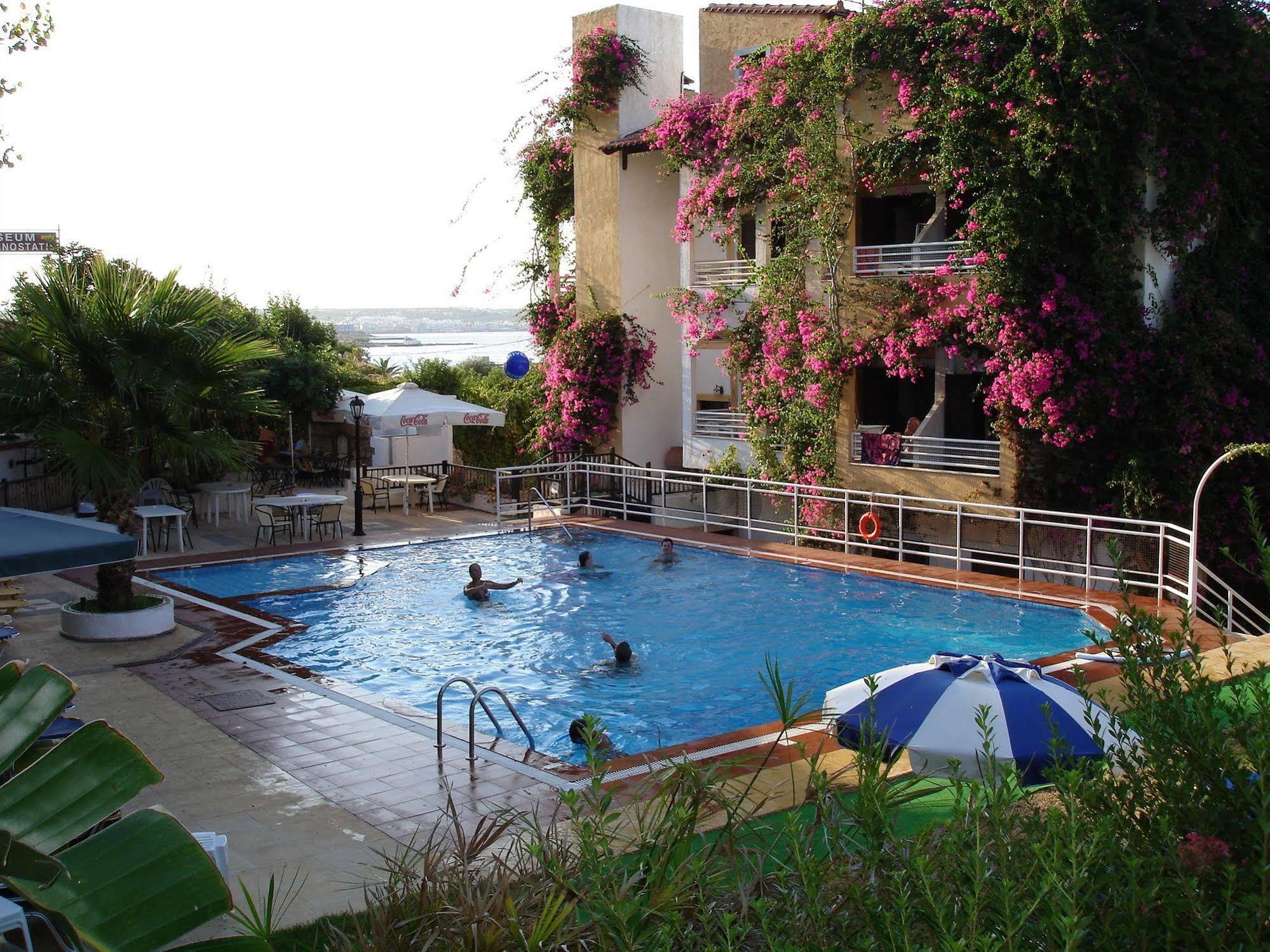 Iliostasi Beach Apartments Hersonissos  Luaran gambar